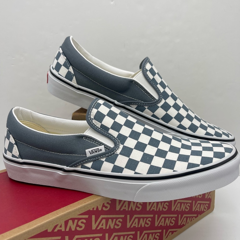 Vans WMNS Sneakers Classic Slip-On
Color Theory Checkerboard
Stormy Weather - Picture 7 of 16